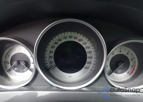 2013 Mercedes-Benz C 250 Luxury/Sport из США, поврежденный, VIN WDDGF4HB4DA776051